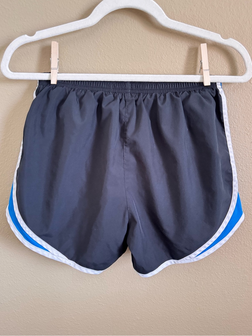 Nike Dri-FIT Tempo Running Shorts Small Black and Bright Blue Athletic Workout - Picture 2 of 3